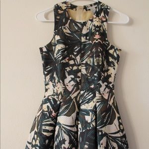 Beautiful Tropical Elegant H&M dress sz 2